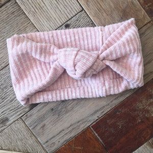 Eyee NWOT Twist knot headband (1-3 years)